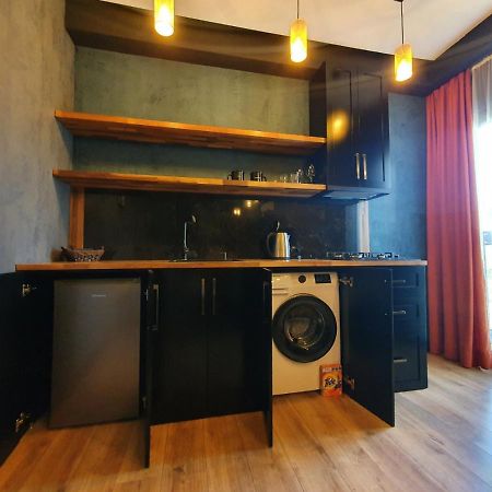 Irina'S Apartments Кутаиси Экстерьер фото