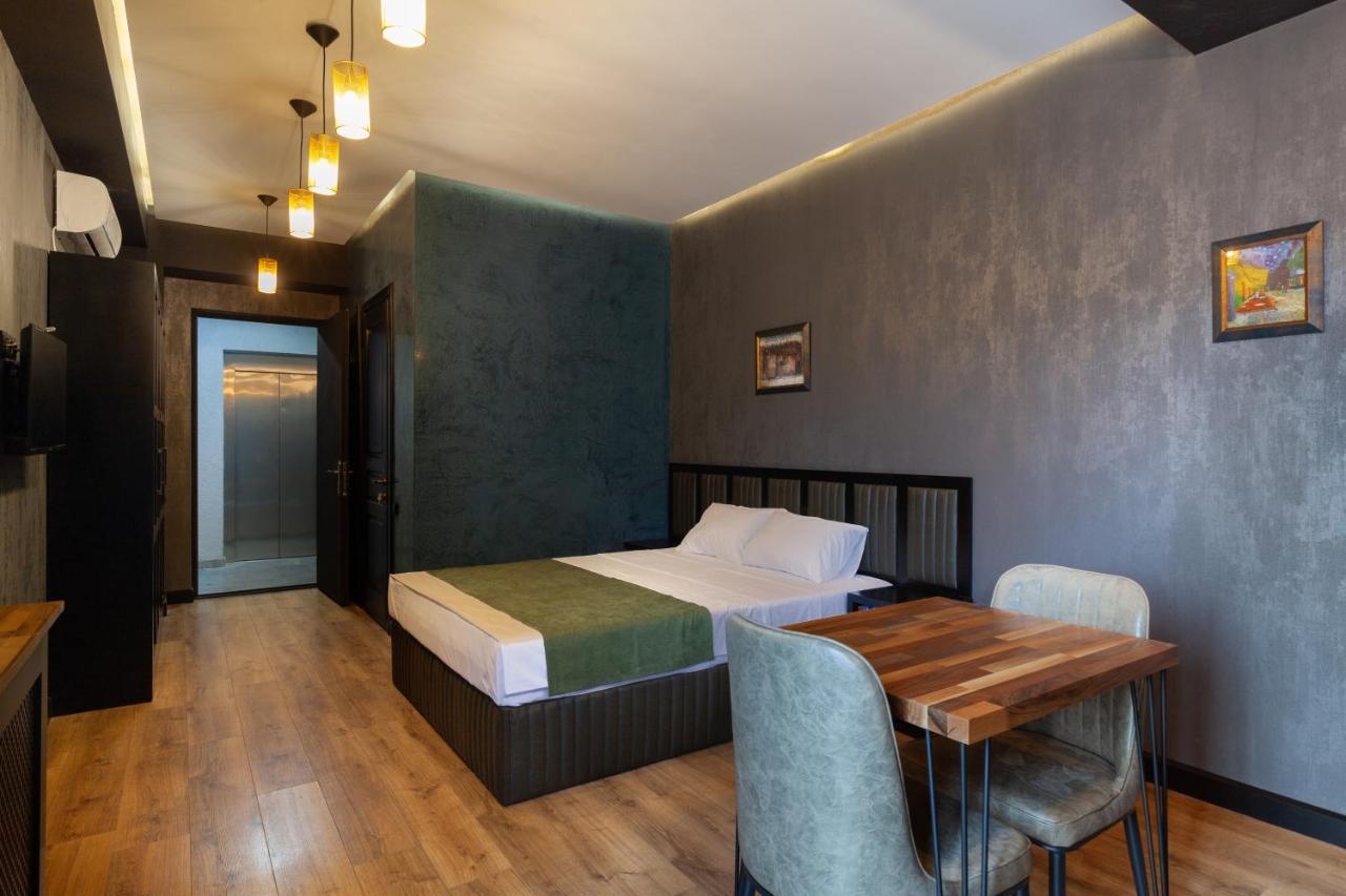 Irina'S Apartments Кутаиси Экстерьер фото