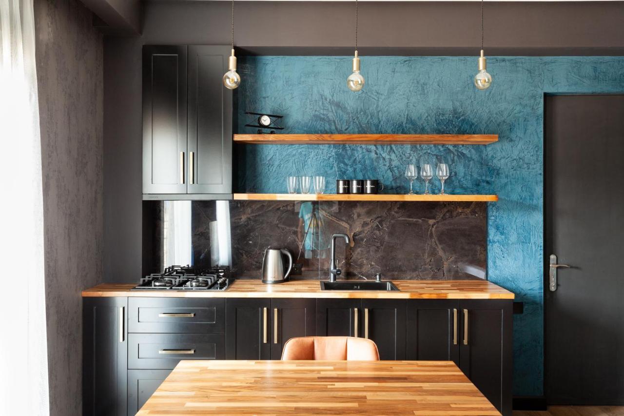 Irina'S Apartments Кутаиси Экстерьер фото